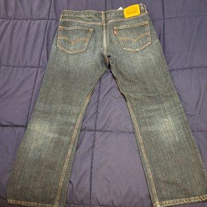 Like new men's Levi's 527s, 34x30